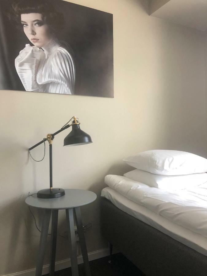 Briq Hotell Hova Exterior foto